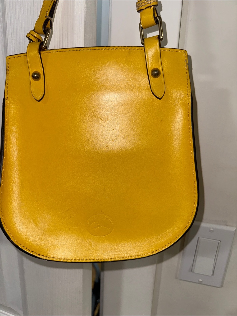 Dooney & Bourke-Yellow Leather Crossbody Shoulder Bag - Classic Women Bag - Picture 3 of 6